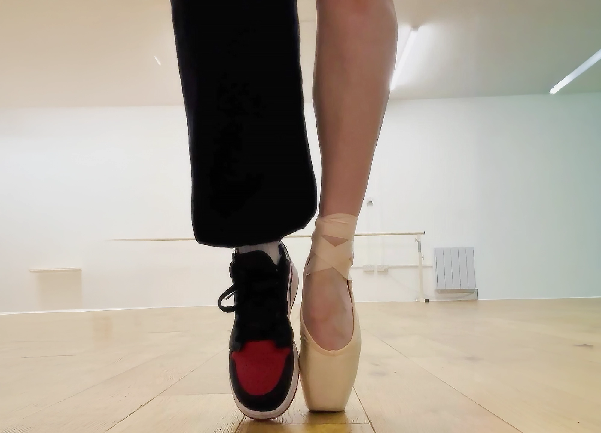 A definitive analysis of how Street Dance and Pointe technique intersect
